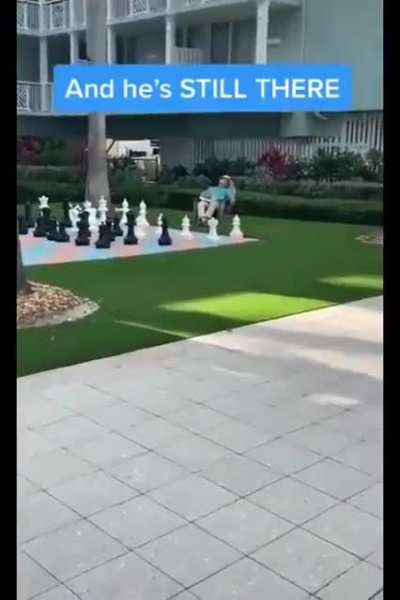 Oh no he is de-