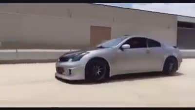 Idiot drifting in a confined space gets whats coming