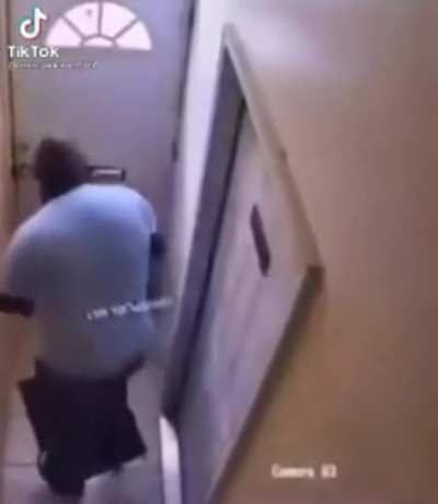 Gotta hand 🤚 it to that burglar.