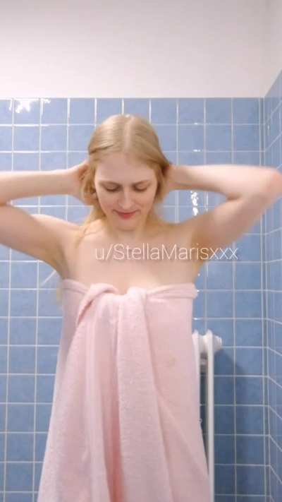 this towel drop didn't go as planned 😅... please don't let this flop! [OC]