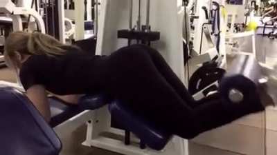Kimi’s ass