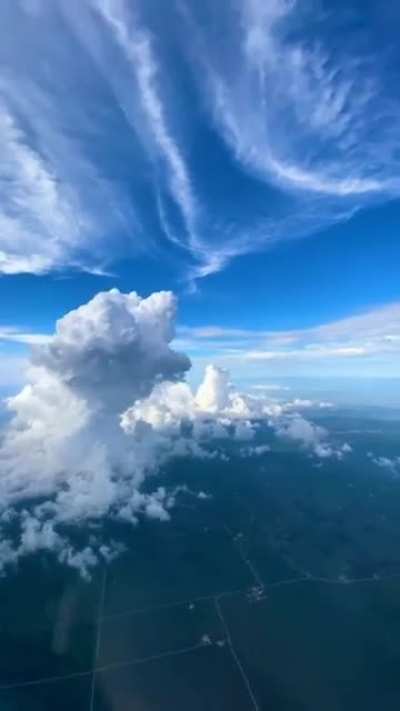 180 around a mesmerizingly cool cloud