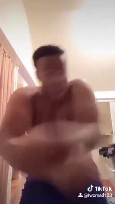 Twomad Tik tok_?