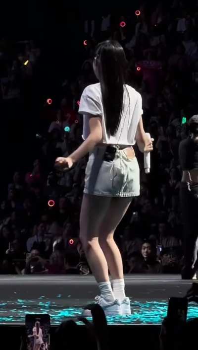 230503 Mina