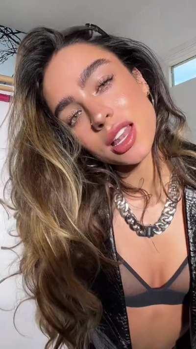 Hot Sommer in Black