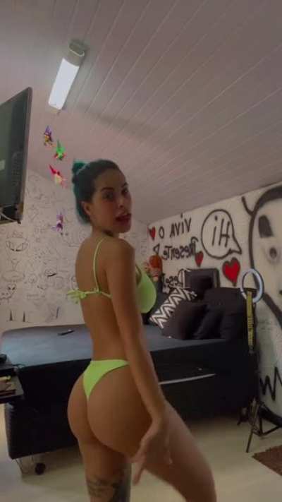 Tati Zaqui