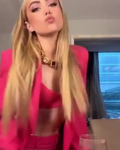 Kathryn Newton