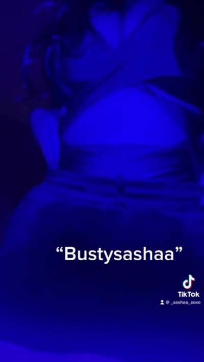 Who likes this song? I need more fans 🍑😘
