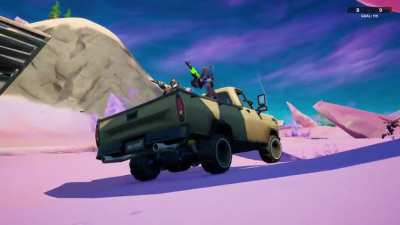 Loving the new weekly challenges. Because everyone is trying to get kills with vehicles I'm constantly running into Mad Max-esque scenarios like these.