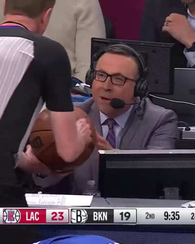 [Highlight] James Harden with the deep, cross-court pass to Nets' announcer Ian Eagle