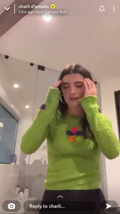 god look at those little cute tits