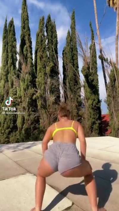 😋😋