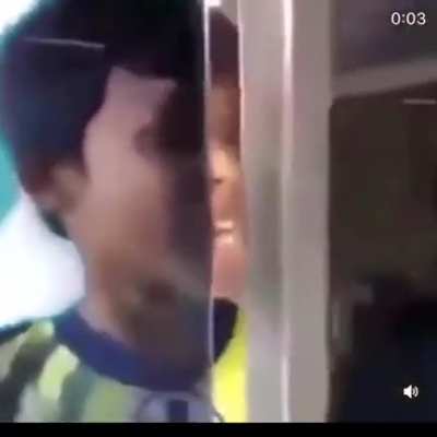 :v