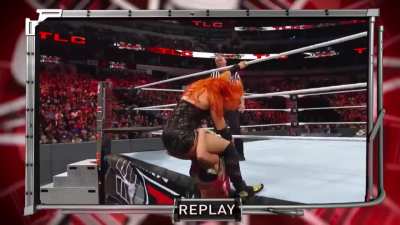 Alexa destroying Becky Lynch - (SmackDown 2016 & 2017 compilation)