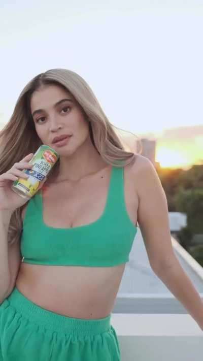 Anne Curtis