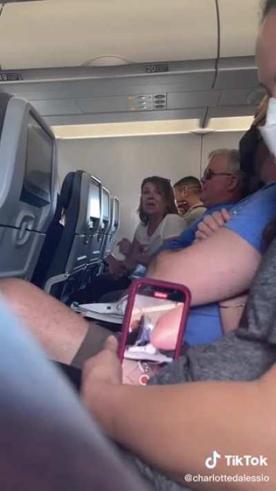Couple on plane yelling racist and homophobic slurs were asked to deboard and they refused and made it everyone’s problem. West Palm Beach FL