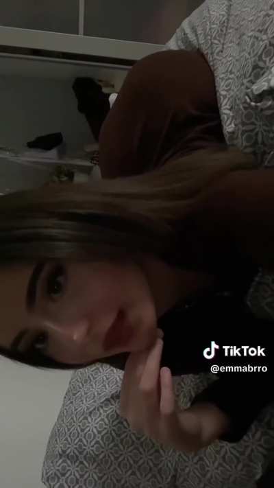 @emmabrro