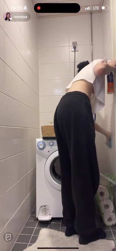 TikTo<wbr>kSeeT<wbr>hroug<wbr>h - Video #2079