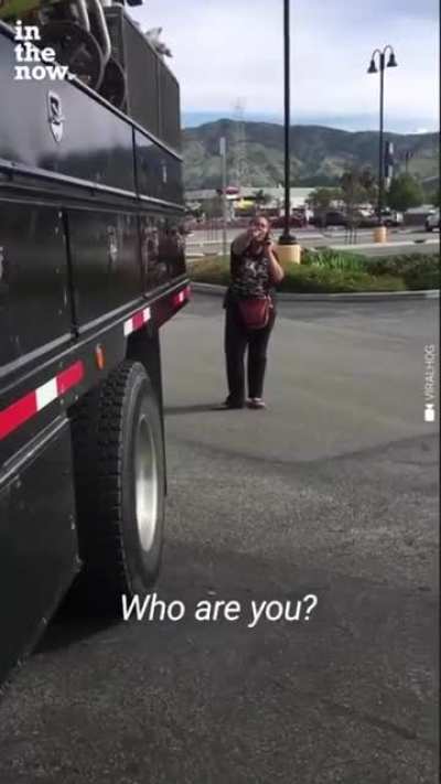 Woman calls cops on man because he 
