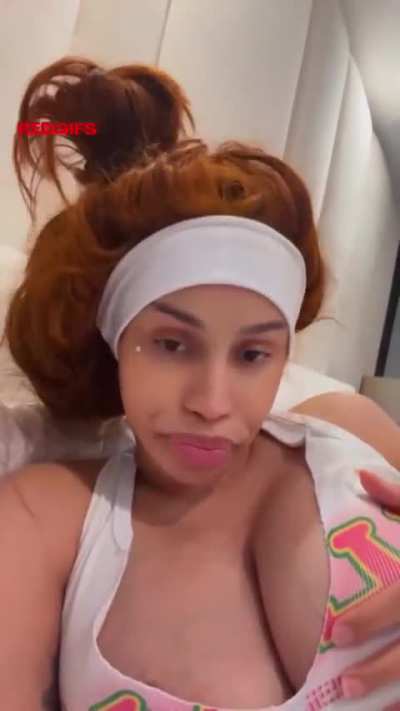 Cardi b
