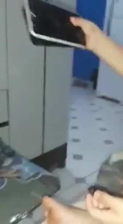 Kid breaks his phone after losing in PUBG