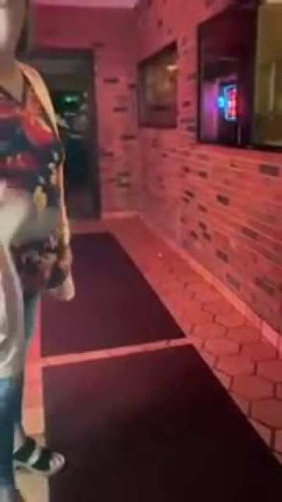 Woman freaks in out in Berlin, CT pizzeria and slaps a navy sailor, claims he's a 