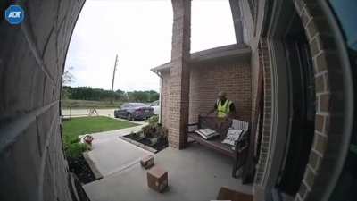Delivery Guy Runs Around Panicking and Screaming