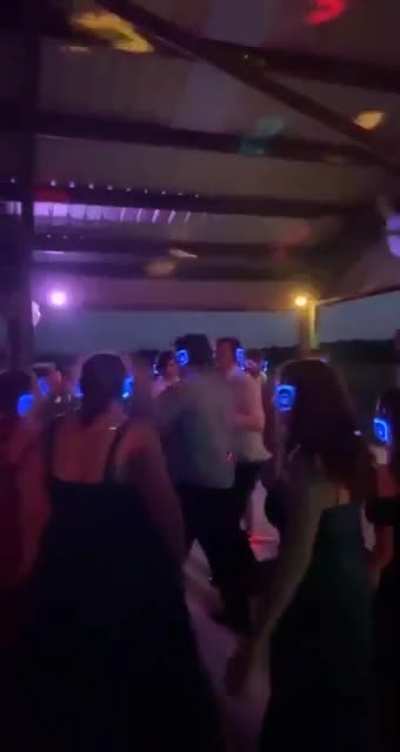 Silent rave The headphones have the music 