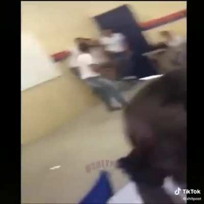 Vídeos raros de Danyel com y na escola