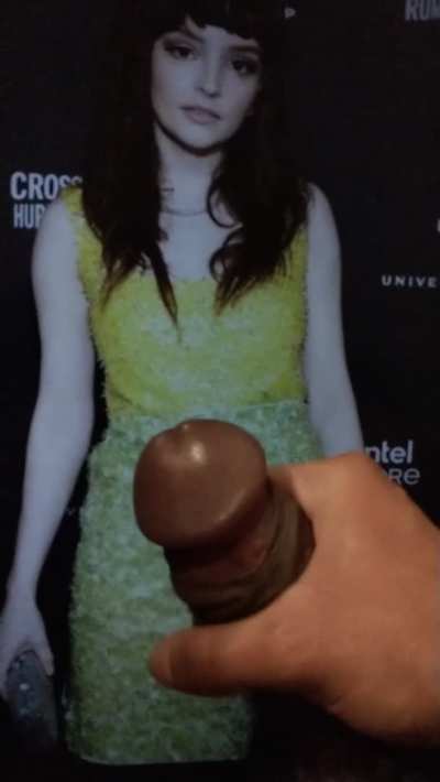 Cum tribute for Lauren Mayberry