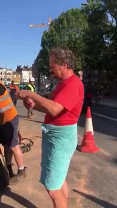 Guy in a towel hates white South Africans