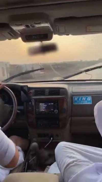 It's raining in the desert