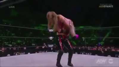 I love seeing Anna Jay being a jobber...