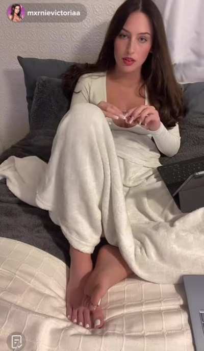 White toes