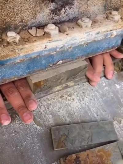 Blursed stone cutter