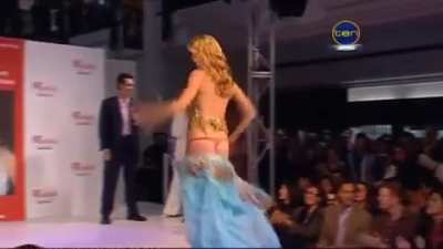 Oops! Miss Universe!
