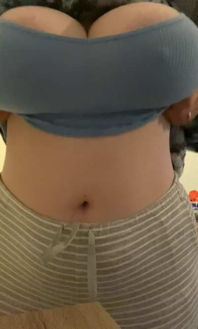 What do you think of my cute new crop top? I prefer it off… [drop]