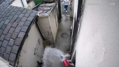 Tries to rob a building, gets hot water thrown in face