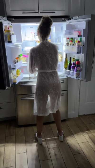 Request for u/Why<wbr>canti<wbr>stopn<wbr>ow: Midnight Snack