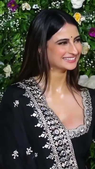 Palak tiwari 