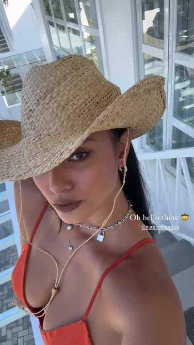 Klea Pineda