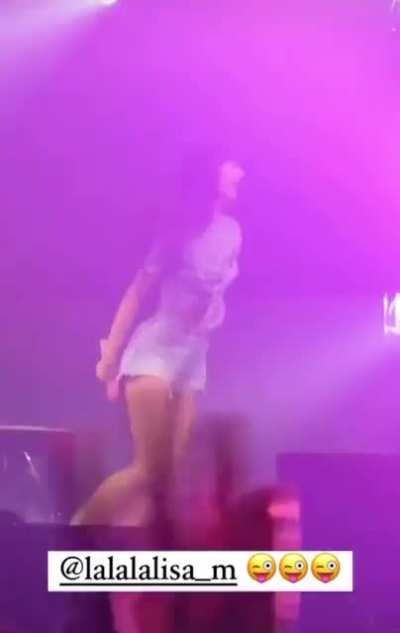 Lisa😵‍💫