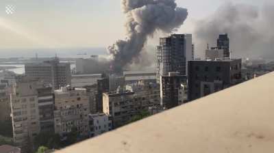 Beirut explosion footage were you can see the buildings obliterating