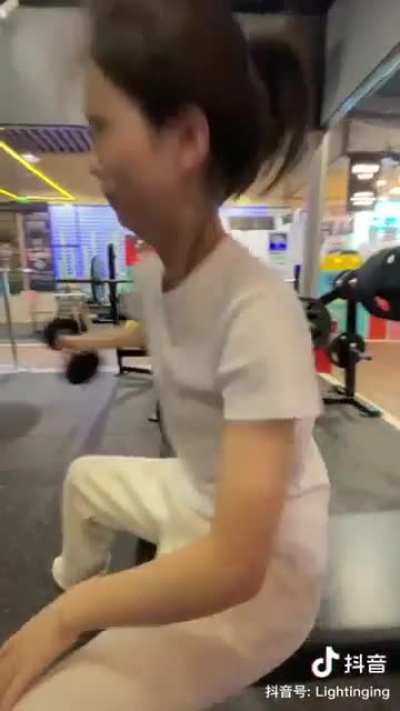 大家都訓練好了嗎？ 給你們的時間已經不多了。Did everyone practice well? The time I give you all already isn't a lot