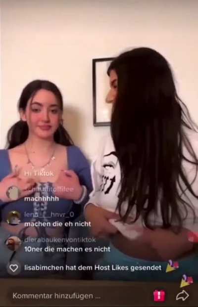 Nicole zeigt ihre 🍒