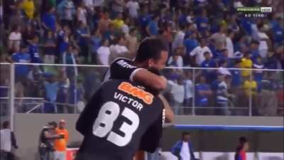 Ronaldinho's stunning goal against Cruzeiro in the Brasileirao 2012