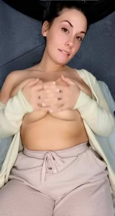 Is fucking a MILF & cumming all over her tits on your “to-d<wbr>o”lis<wbr>t??