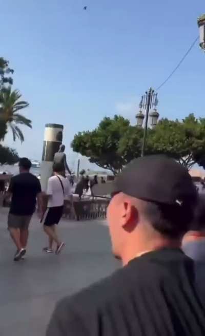 Spaniards in Ceuta shout 