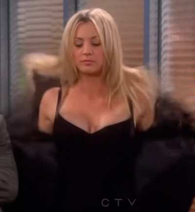 Kaley Cuoco showing off