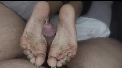 I Was Barefoot in The Park, So OF COURSE He Wants a Footj<wbr>ob😂💕💕<wbr>🙈